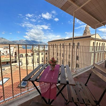 Appartamento La Finestra Sul Duomo Gaeta Esterno foto