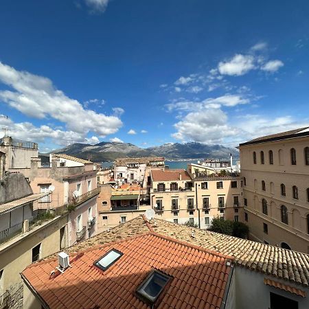 Appartamento La Finestra Sul Duomo Gaeta Esterno foto