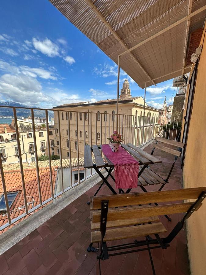 Appartamento La Finestra Sul Duomo Gaeta Esterno foto